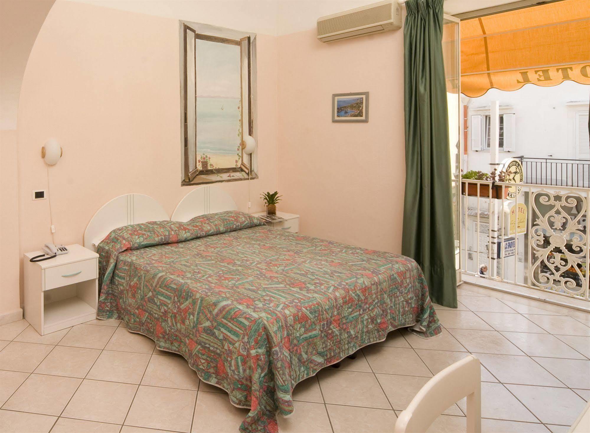 Hotel Da Raffaele Ischia Exteriör bild